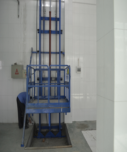 鏈條液壓升降貨梯-導軌式 鏈條液壓升降貨梯-導軌式