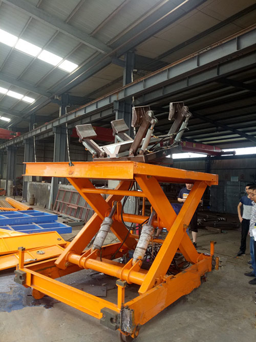 液壓升降平臺(tái) 液壓升降平臺(tái)